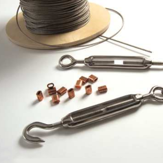 Cavi metallici e prodotti di tensione in acciaio galvanizzato.